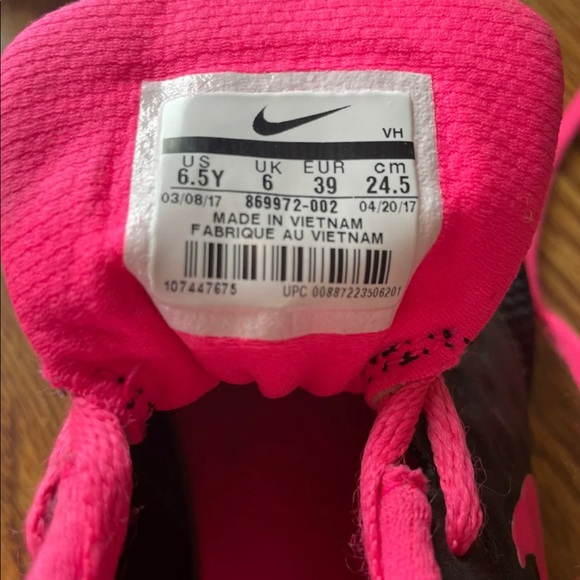 Nike 6.5 youth shoes - Picture 4 of 6